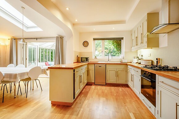 11 Beech Road