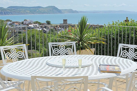 2 Hadleigh Villas
