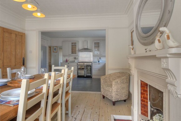 2 Hadleigh Villas