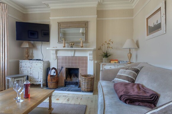 2 Hadleigh Villas
