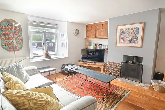 Coombe Street Cottage