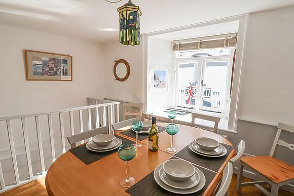 Coombe Street Cottage