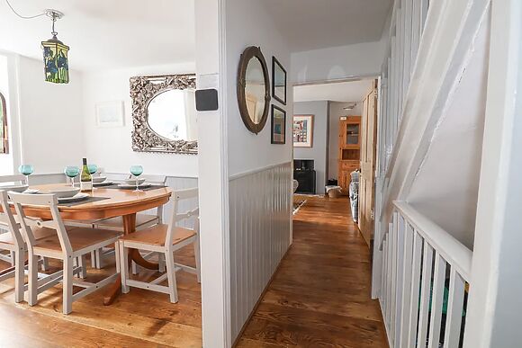 Coombe Street Cottage