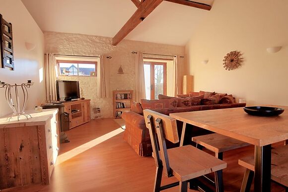2 Home Farm South