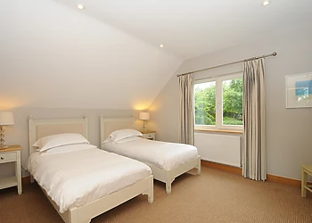 Swandown, 12A Goldenhaye