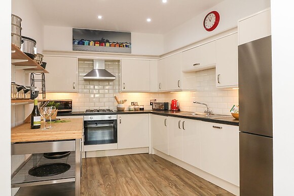 11 Cove View Apartments