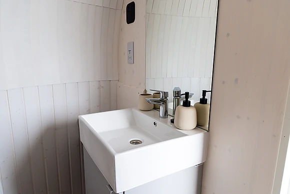 Mayflower Meadow at Indrek