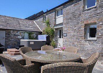 Courtyard Cottage - within the Helland Barton Farm collection