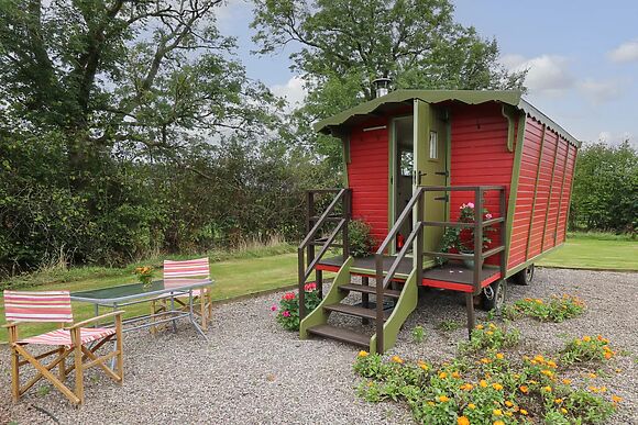 Tilly Gypsy-style Caravan Hut
