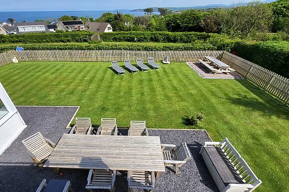 Top Of The Lane Luxury Holiday Apartment