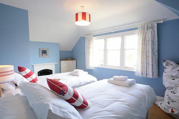 Holly Lodge