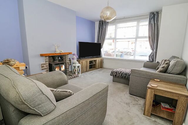 Cosy Coastal Holiday Let