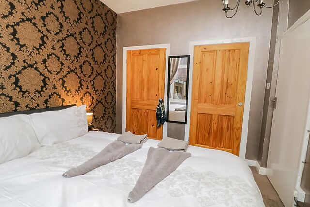 Cosy Coastal Holiday Let