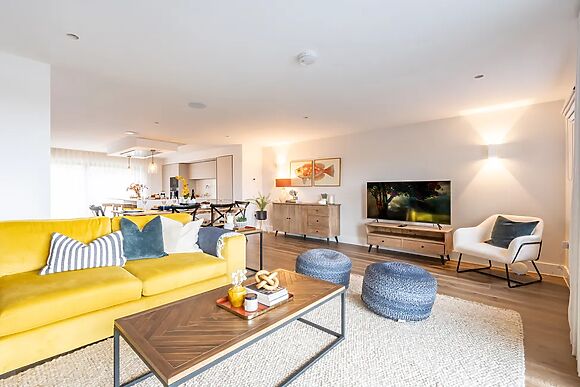 Porth Beach Villa