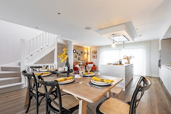 Porth Beach Villa