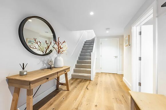 Porth Beach Villa