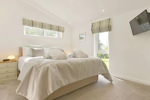 4 Horizon View