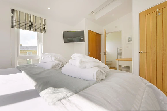 4 Horizon View