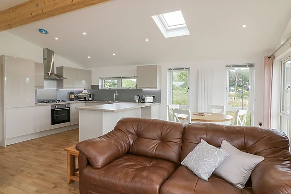 7 Meadow Retreat