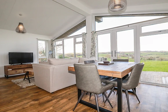 8 Horizon View