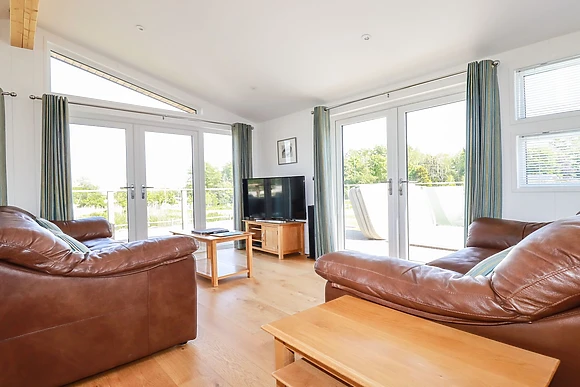 5 Meadow Retreat