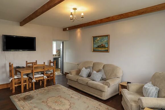 No2 Budle Bay Cottage