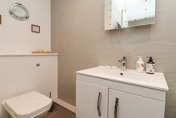 The Bolthole (Seahouses)