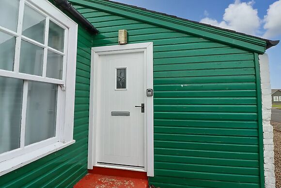 Armstrong Cottages No2