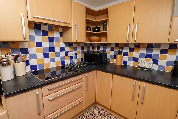 Armstrong Cottages No2
