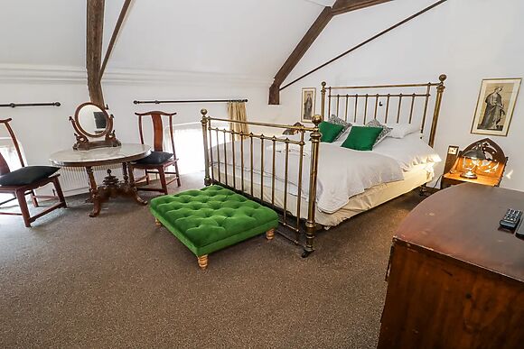 Chetwynd Lodge
