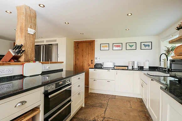 2 Dewars Farm Cottages