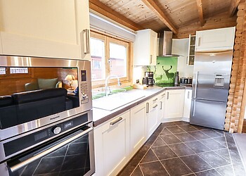 iLodge 73