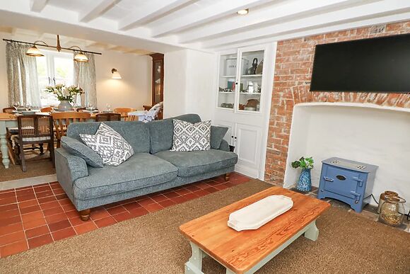 Dyffryn Cottage