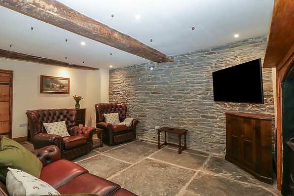 Evenjobb Court Farmhouse