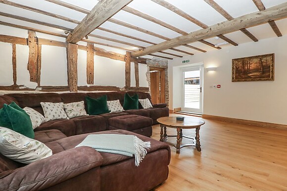 Evenjobb Court Farmhouse