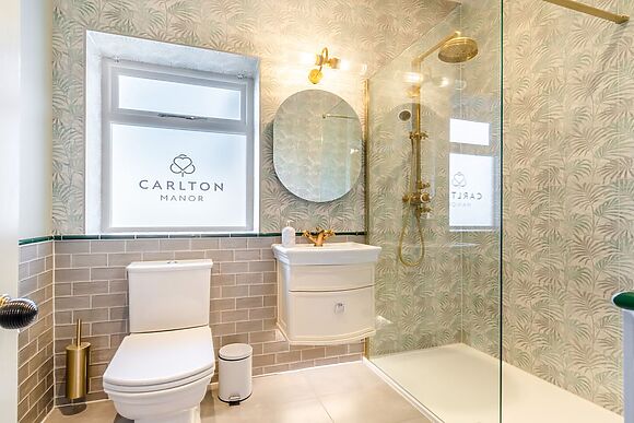 Carlton Manor