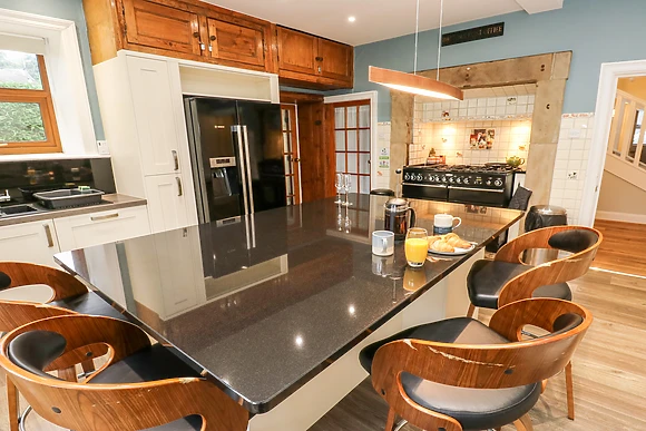 Pet Friendly Group Stays