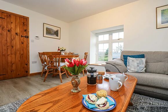 Cheesewring Cottage