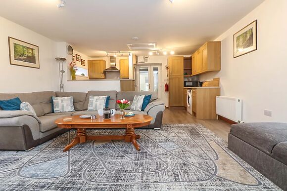 Cheesewring Cottage
