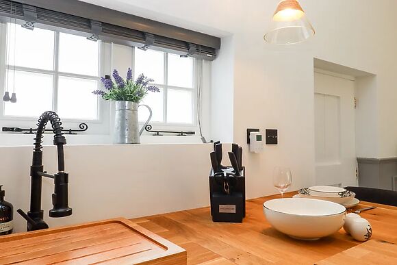 The Snug at Pickelden Farmhouse