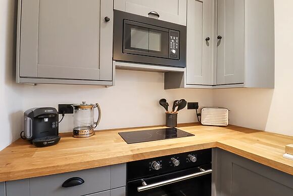 The Snug at Pickelden Farmhouse