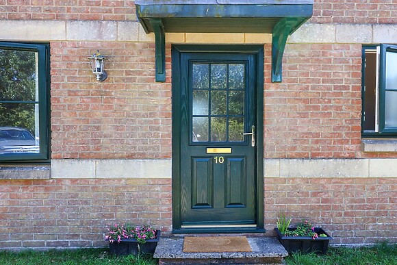 10 The Gardens