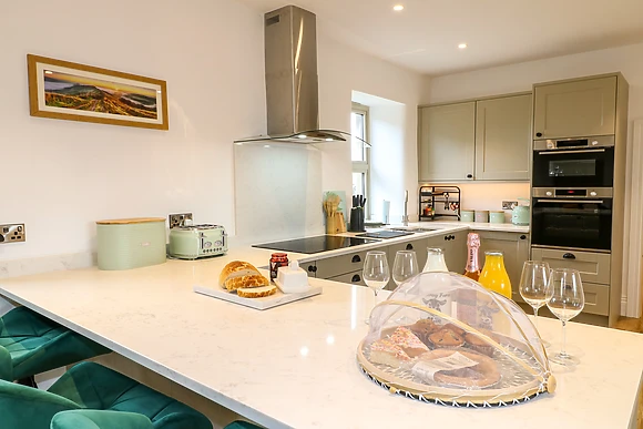 Upper Hurst Farmhouse