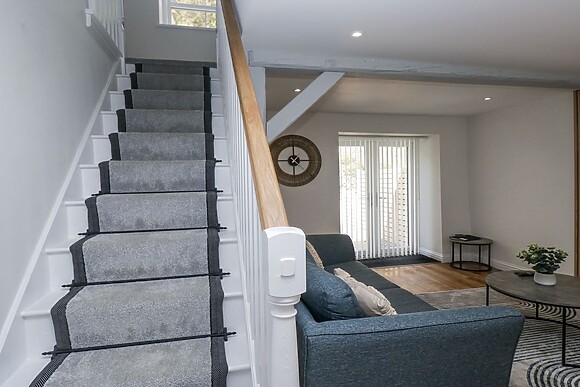 Riverside Cottage No 3