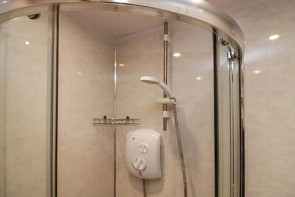 Riverside Cottage No 5