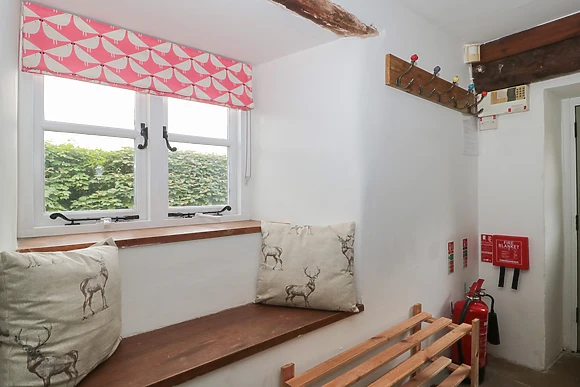 2 Pigsfoot Cottages