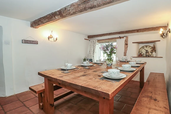 2 Pigsfoot Cottages