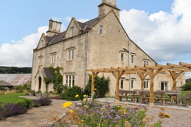Group cottage near Stroud in the Cotswolds