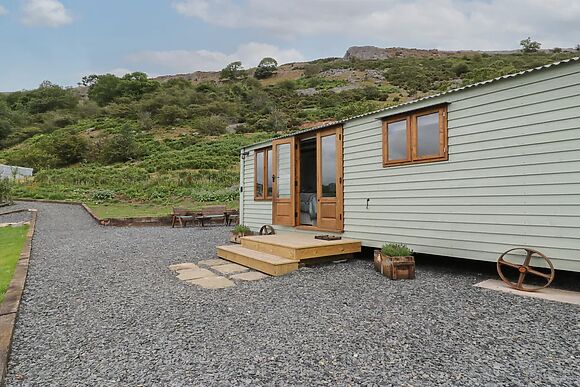 Tan Y Castell Shepherds Hut