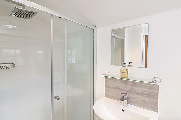 1 Camperdown Lodge